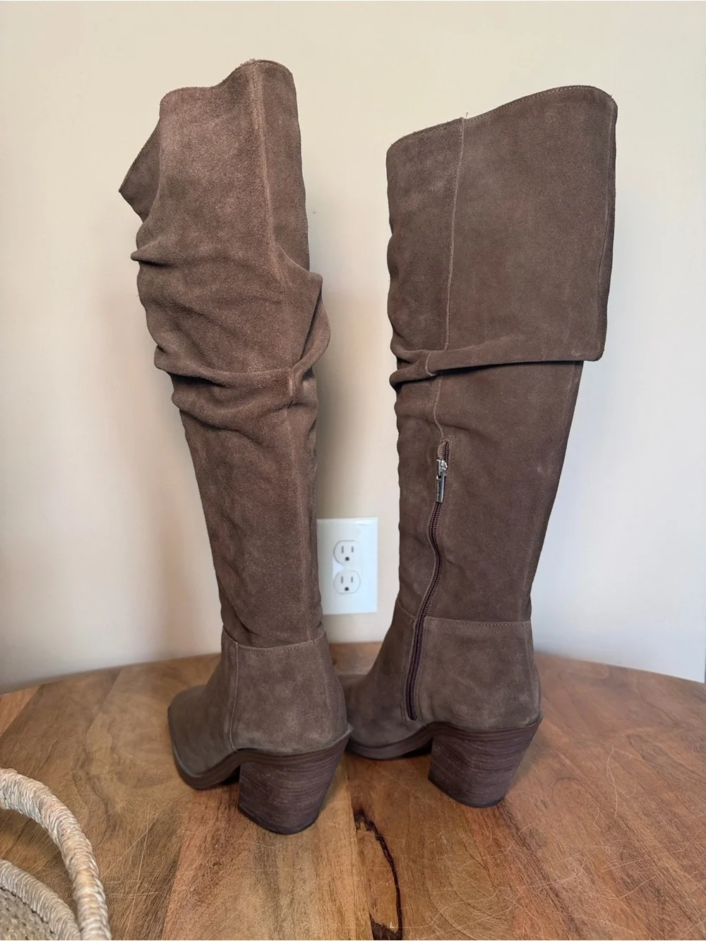 NWOT Vince Camuto Alimber Brown Suede Slouch Boots 8.5